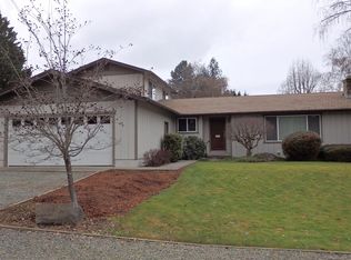 2128 Mayfield Dr, Grants Pass, OR
