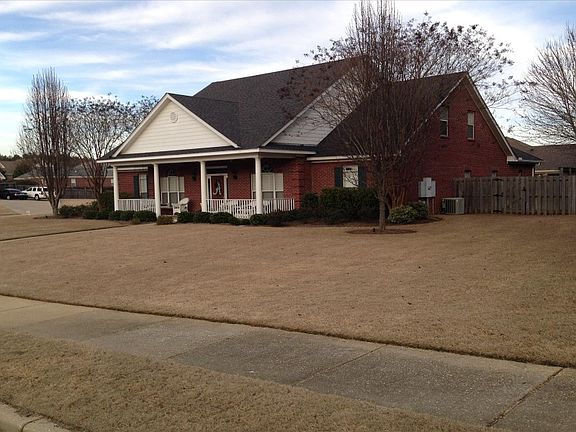 3rd image of 401 Holly Brook Dr