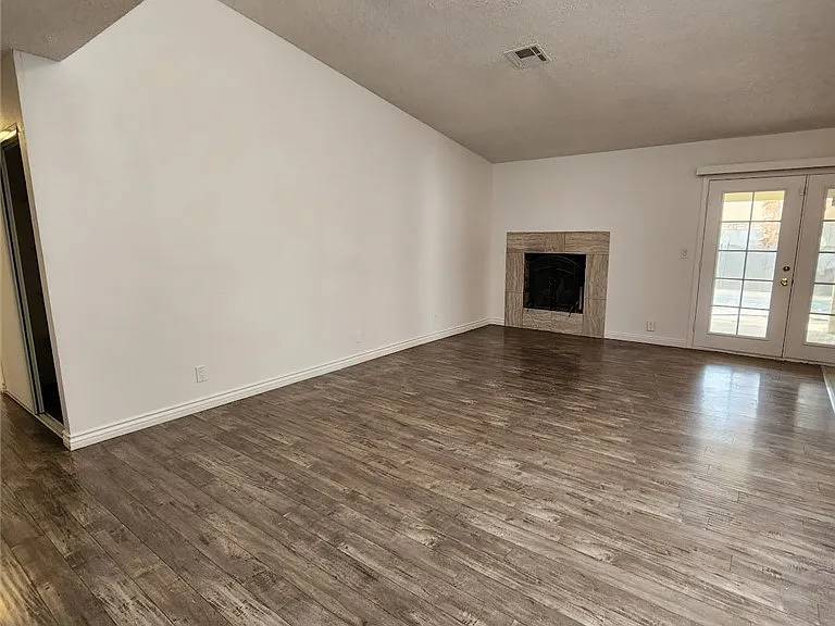 1823 Niblick Cir — Photo 8