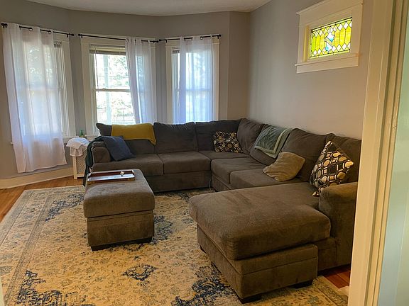 5th image of 932 Western Ave #2
