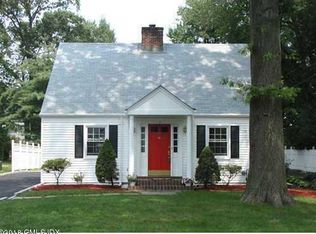 50 Benjamin St, Old Greenwich, CT 06870