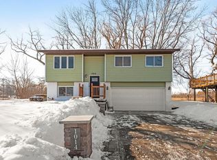 1014 10th Ave SW, Forest Lake, MN 55025