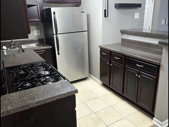 3rd image of 213 E Liberty St APT 8