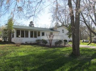 724 Lakeway Dr, Murray, KY 42071