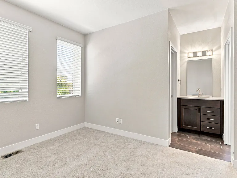 3078 S Lincoln St — Photo 18