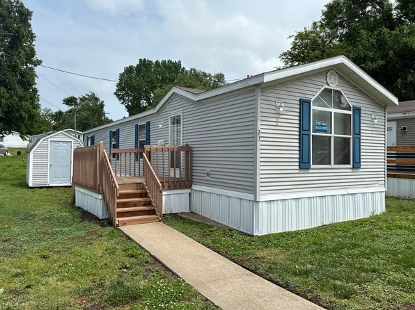 23 Daisy Ln #D23, Belton, MO 64012