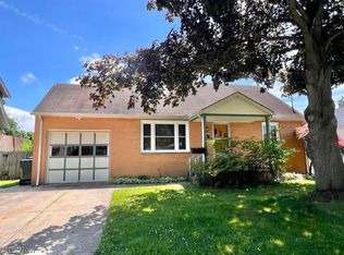 218 Courtland St, Elyria, OH 44035