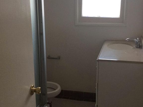 2nd image of 2224 Montana Ave APT D