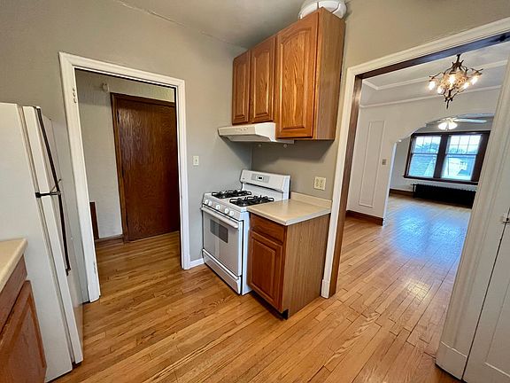 5th image of 1515 S 90th St #203