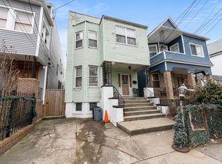 57 Wegman Pkwy, Jersey City, NJ 07305