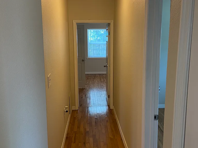 515 E Adalee St — Photo 9