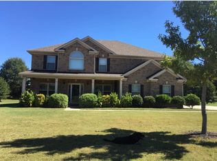 208 Manresa Ct, Hampton, GA 30228