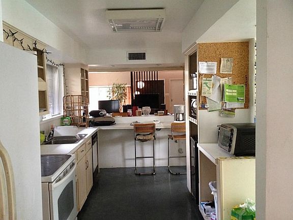 5th image of 3006 Suffolk Dr