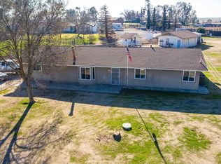 15834 Mark Rd, Madera, CA 93636