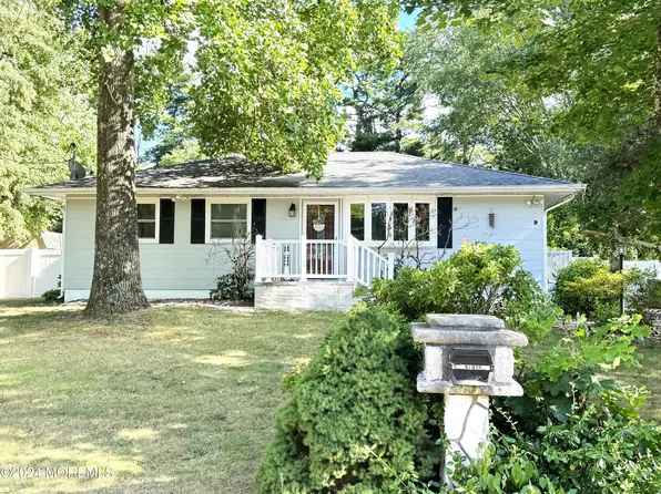 9 Peach Tree Street, Jackson, NJ 08527
