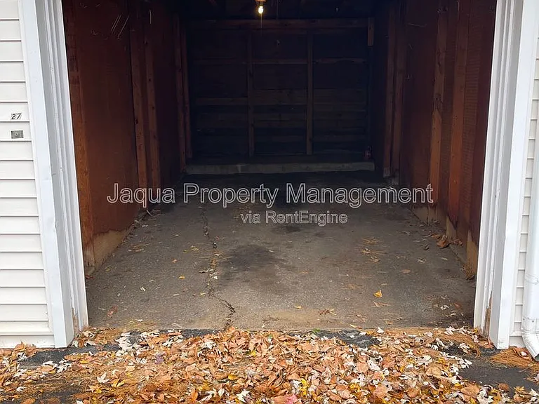 714 Garland Cir — Photo 11