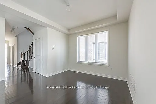 77 Brookfam St — Photo 5