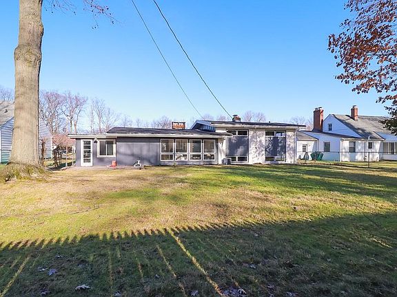 2nd image of 22435 Berry Dr