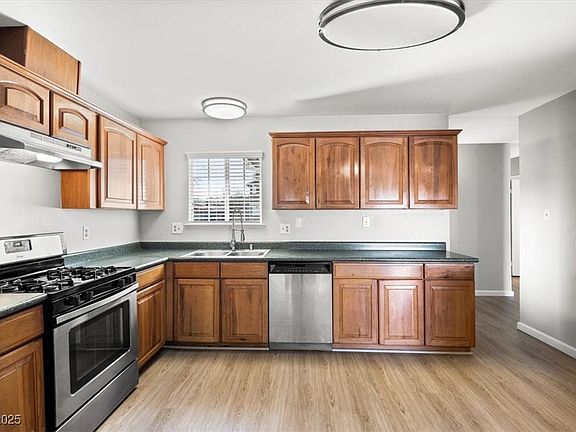 5th image of 4300 El Esteban Way