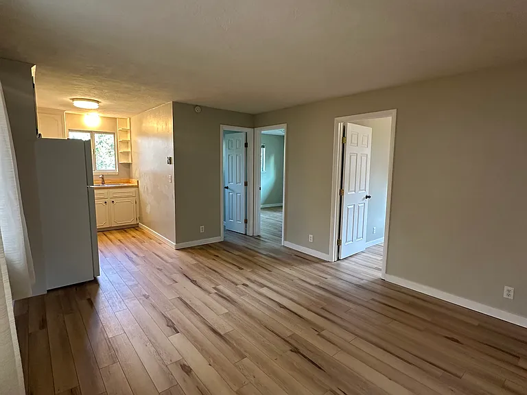 624 S Lawrence Ave #B — Photo 2