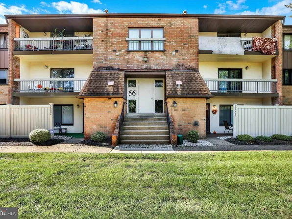 56003 Delaire Landing Rd, Philadelphia, PA 19114