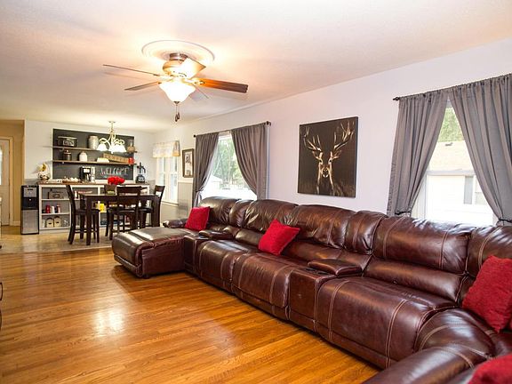 4th image of 313 Maplelawn St SE