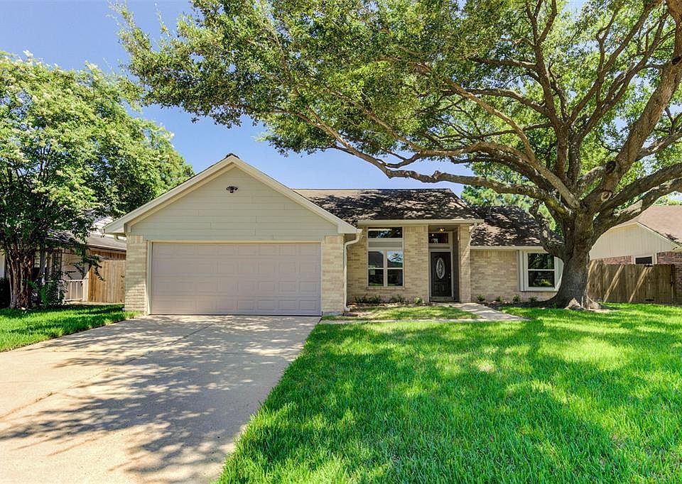 1st image of 1015 Glen Valley Dr