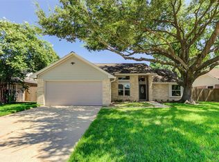 1015 Glen Valley Dr, Humble, TX 77338