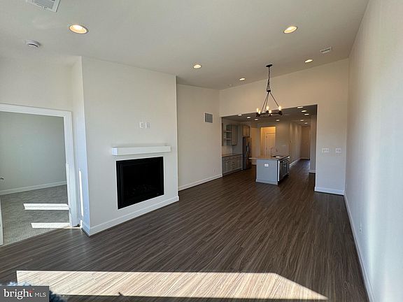 4th image of 105 Windflower Way