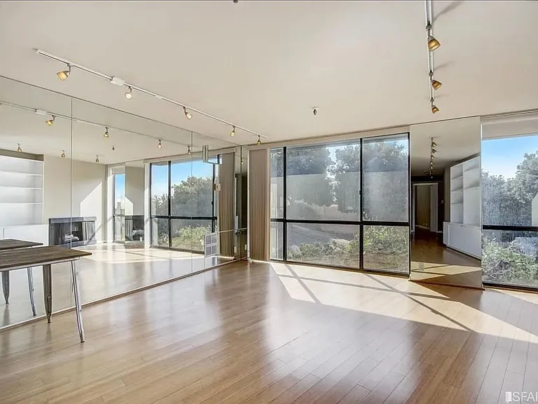 2295 Vallejo St #309 — Photo 5