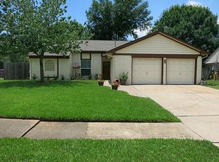 201 Heathgate Dr, Houston, TX 77062