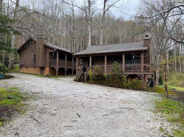 Log Cabin - Maggie Valley NC Real Estate - 12 Homes For Sale | Zillow