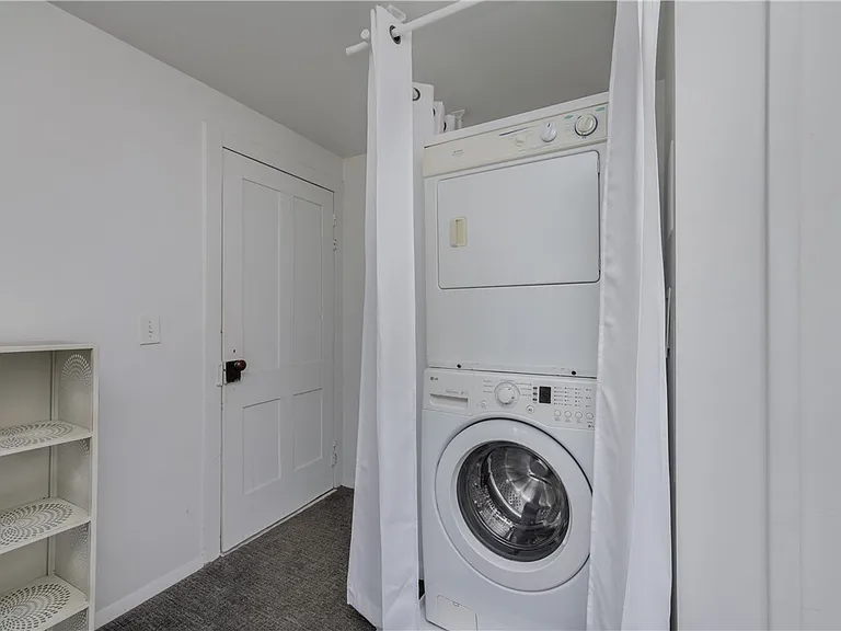 54 Sanford St #A — Photo 22