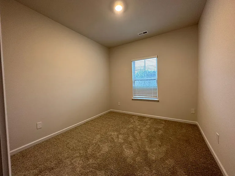 10008 Hemingway Pl — Photo 15