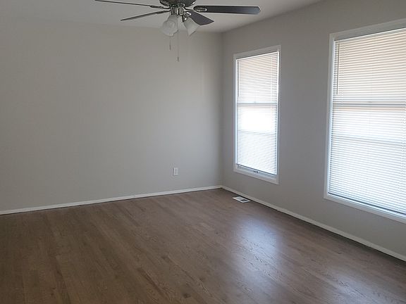 4th image of 1474 Kingsford Dr