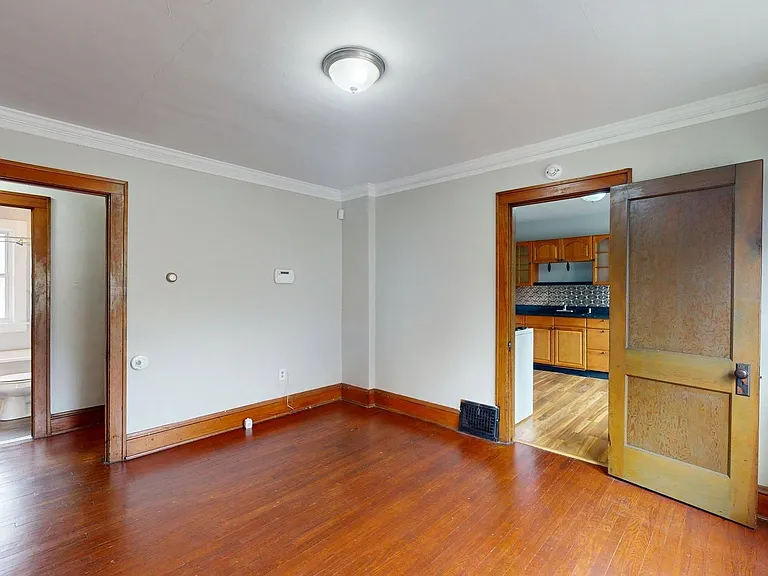 9715 Plymouth Ave — Photo 27