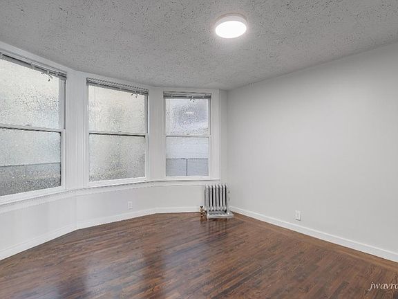 4th image of 1373 Clay St APT 8