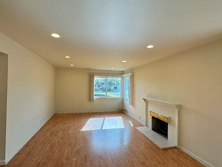 3185 Machado Ave — Photo 5