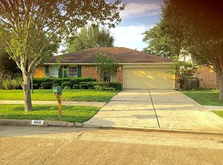 3031 Windmill St, Sugar Land, TX 77479