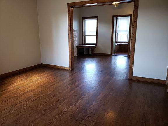 4th image of 3143 W Eastwood Ave APT 3F