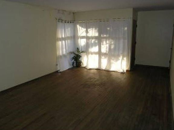 2nd image of 1S101 Buttercup Ln