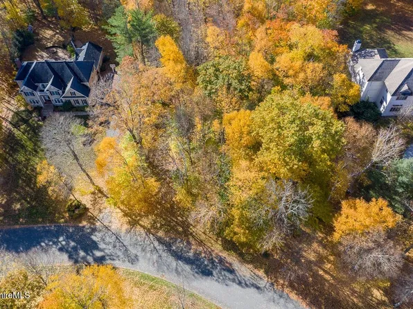 LOT 144 Eastbrook Ln, Pittsfield, MA 01201