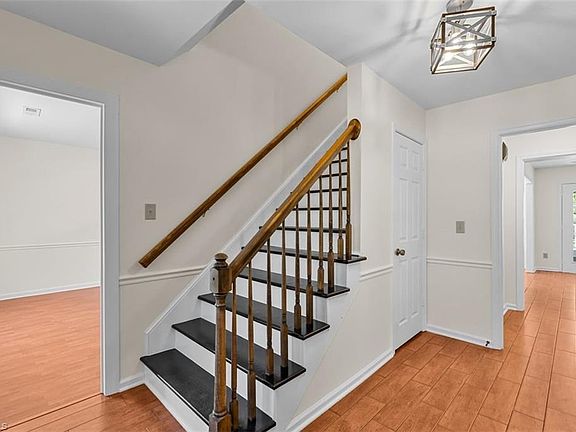 3rd image of 1707 Kildare Woods Dr
