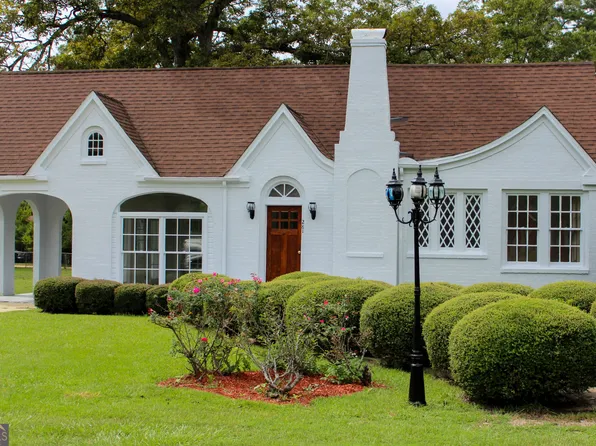 281 Residence St SW, Pelham, GA 31779