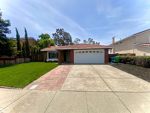 5064 Anaheim Loop Photo 1