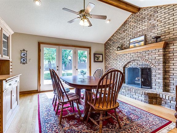 5th image of 1424 Belaire Dr