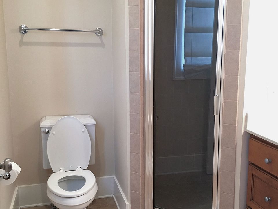 Third Floor Guest Bathroom