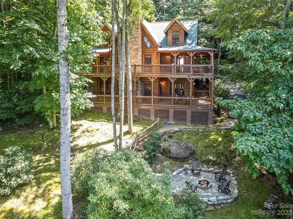 6 Kanusati Trl, Maggie Valley, NC 28751