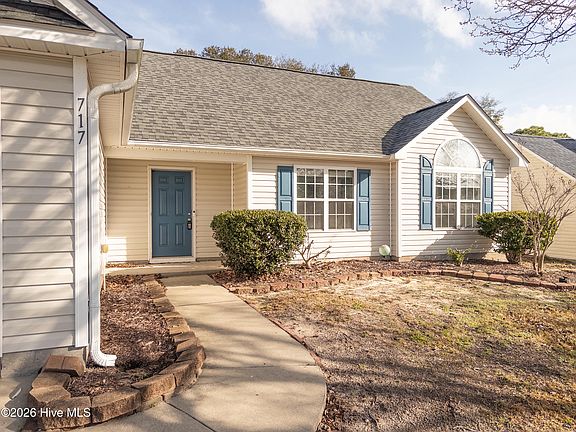 4th image of 717 Windgate Drive