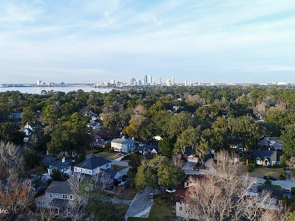 4th image of 1243 WOODWARD Avenue